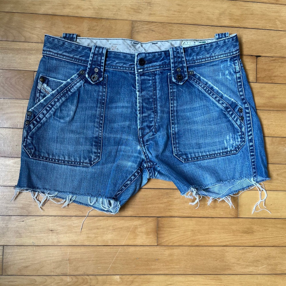 Diesel Kardeen Mens Denim Shorts Blue Utility Distressed Raw Hem Size 32
